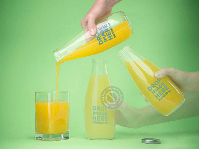 Motion Photo makieta osoby nalewającej szklankę soku