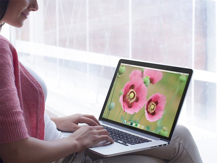 Macbook Mockup Placei 05 Copiere