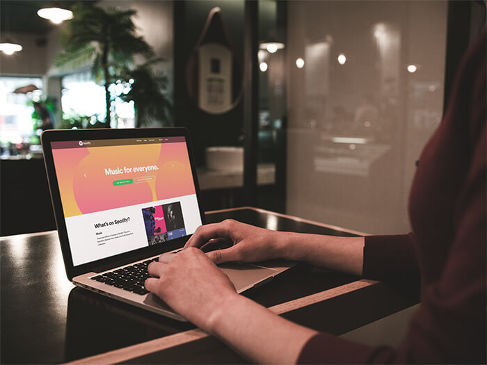 Macbook Mockup Copie nouă