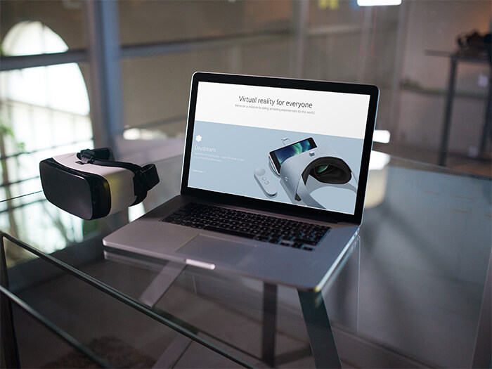 Macbook Mockup Cu Vr Copy