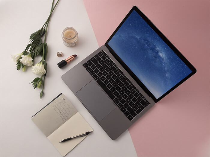 Spacegray Macbook Mockup 02 Copiere