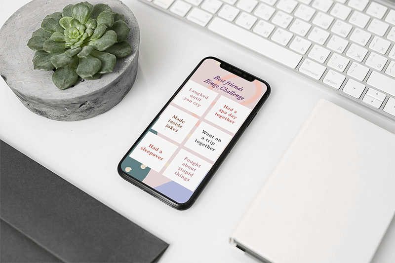 Mockup Iphone 11 Pro Ditempatkan Di Meja Rapi Di Samping Pot Tanaman
