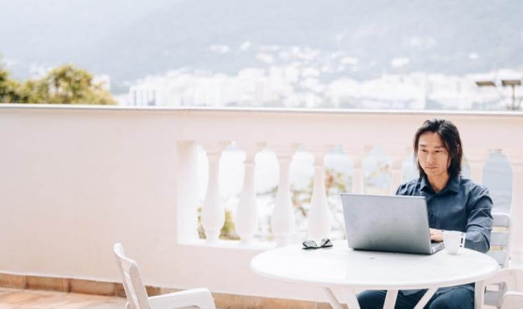 lavorare mentre si viaggia