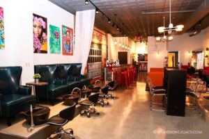 Clutch Beauty Bar Dari Mulut ke Mulut