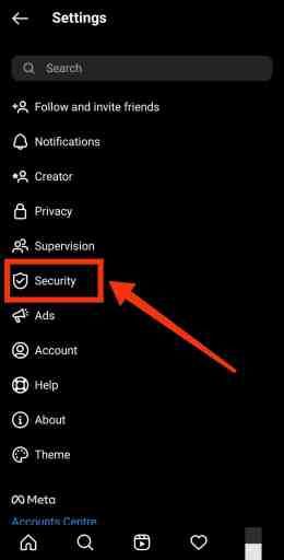 セキュリティオプションをタップして、古いパスワードなしで Instagram のパスワードを変更します