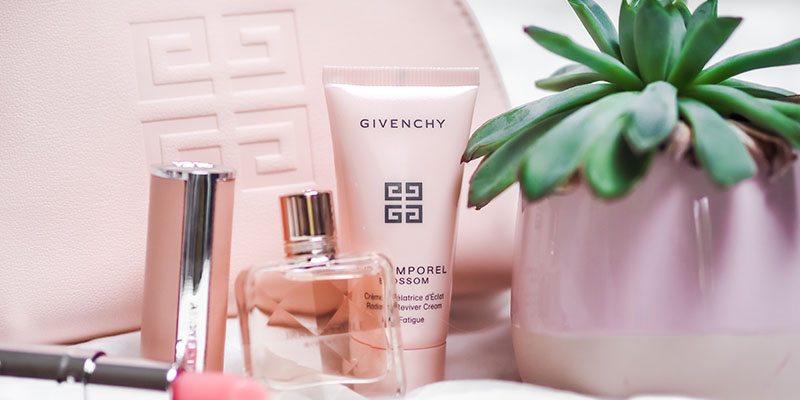 Кремовый футляр для губной помады Givenchy