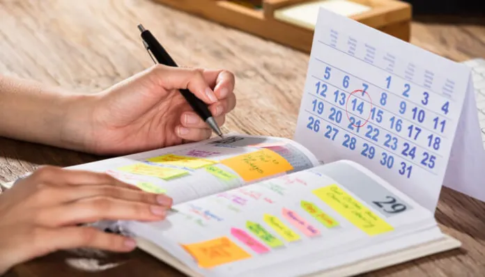 Das Online-Programm passt sich Ihrem Zeitplan an - Tycoonstory | Tycoonstory-Medien Online Program Matches Your Schedule