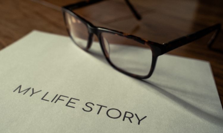 مثال على كتابة السيرة الذاتية الشبح