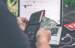 報稅的最低收入是多少？ [2023 年更新]