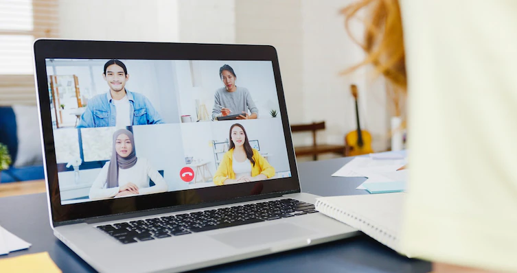 Modèle d'apprentissage dirigé par un instructeur