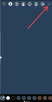 Wählen Sie Solid Color, um den Hintergrund in der Instagram-Story zu ändern