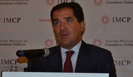 ホセ・アントニオ・デ・アンダと2023年のメキシコに関する彼の展望