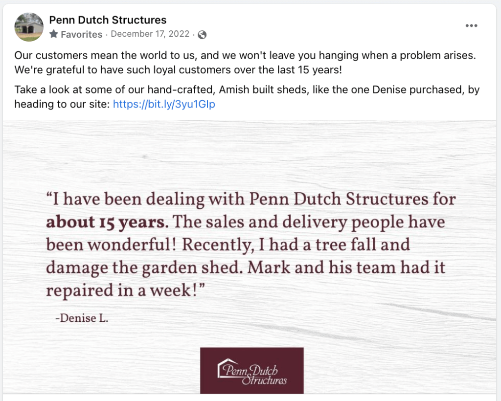مثال على منشور على Facebook حيث تشارك شركة ما مراجعة العميل كدليل اجتماعي على خدمتها.