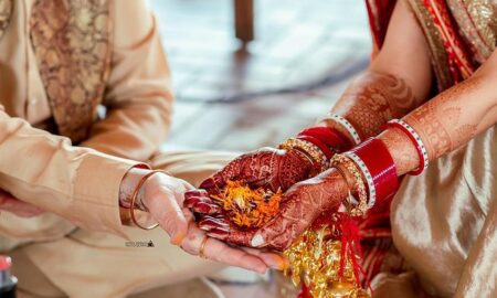 Die Bedeutung der Einstellung eines ausgebildeten Hindi-Pandits für Ihre Hochzeit in Bangalore