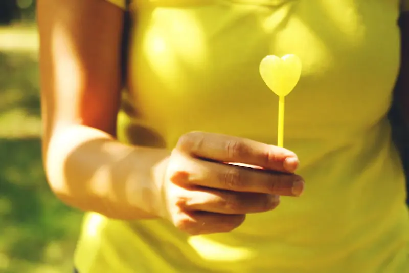 سناب شات اصفر القلب