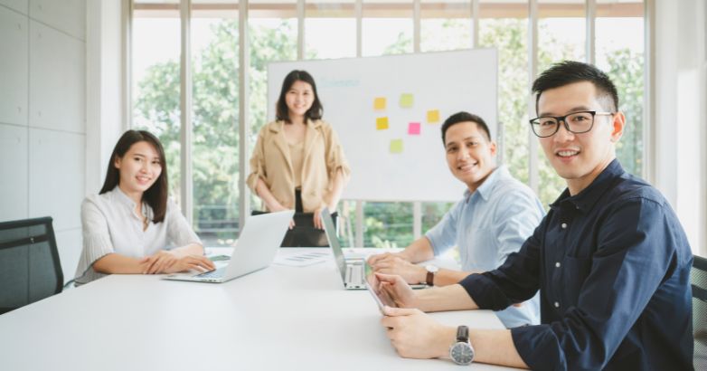 Os especialistas em marketing de conteúdo estão criando recursos úteis para fornecer após o envio do e-mail.