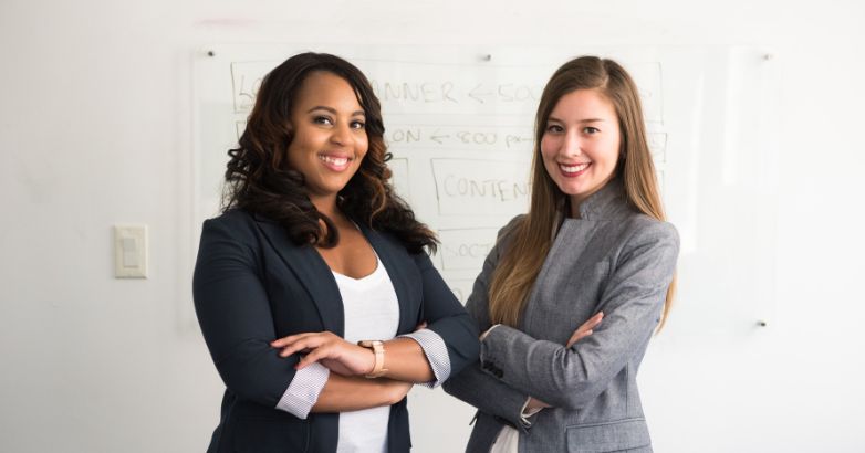 توفر خدمة إعادة تصميم مواقع الويب الخاصة بنا حلاً شاملاً لتحديث مظهر موقع الويب الخاص بك ، والشعور ، والوظائف ، لتعزيز تجربة المستخدم ودفع النمو عبر الإنترنت.