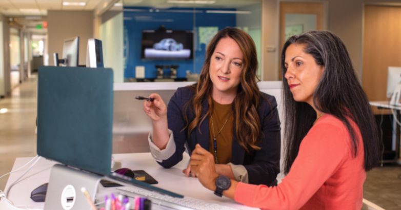 إعادة تصميم موقع الويب هي عملية تحديث موقع ويب موجود لتحسين تجربة المستخدم ووظائفه وتصميمه المرئي لتلبية المعايير الحديثة.