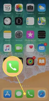 Utilizzo dell'app del telefono per bloccare un numero su iPhone