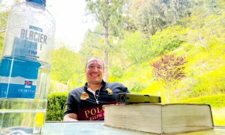 Cyber ​​Boy Corp. มี Sr. Roy Andrade กล่าวขอบคุณ