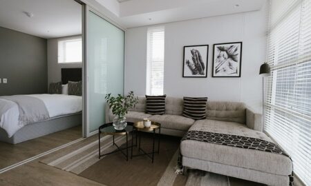 The Art of Upholstery: เปลี่ยนเฟอร์นิเจอร์ให้เป็นงานศิลปะ