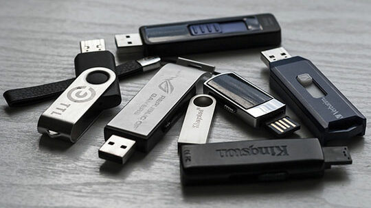 10 USB Flash Drive / Pen Drive Terlaris