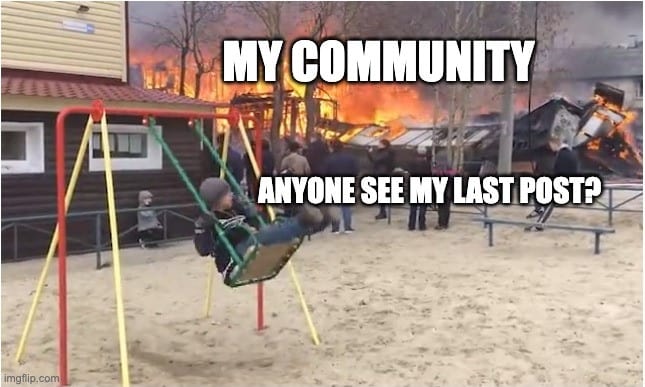 منصات المجتمع عبر الإنترنت