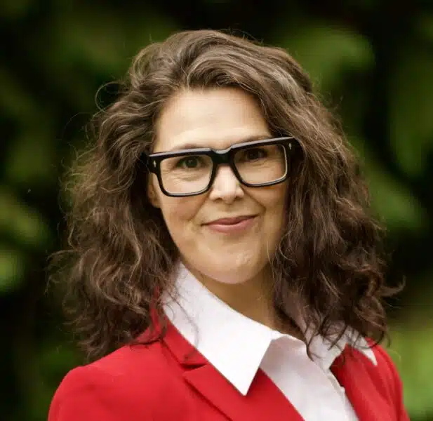 丽莎·佩顿 617x600