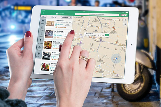 平板電腦-手機-地圖-評論-開發-旅行應用程序