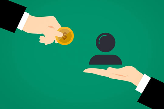 esternalizzare-impiego-lavoro-idea-denaro-azienda-paga-servizio