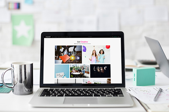 bisnis-desain-meja-ide-kantor-rencana-startup-kerja-situs web