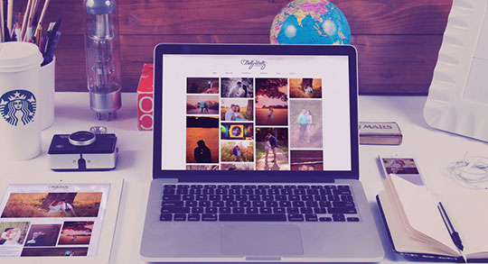 WordPress-Blog-Desk-Computer-Laptop-Ufficio