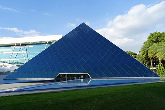 Solar-Tanaman-Panel-Energi-1