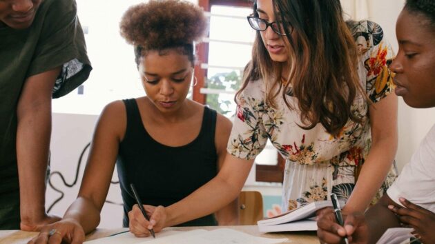 分析-業務-協作-會議-討論-會議-計劃-啟動-戰略-團隊