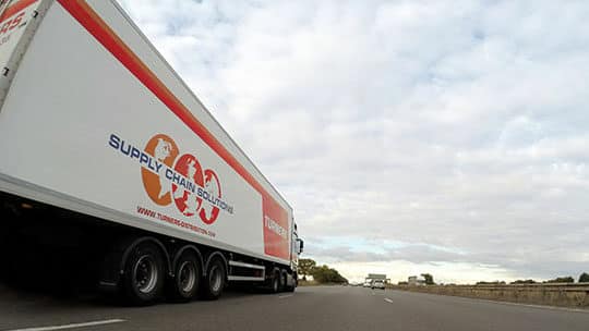 mobil-pengiriman-kargo-pengiriman-industri-pengiriman-transportasi-truk-kendaraan-digital-inovasi-logistik-masa depan