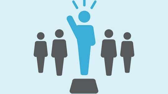 leadership-capo-team-idea-gestione-vincere-seguire-successo