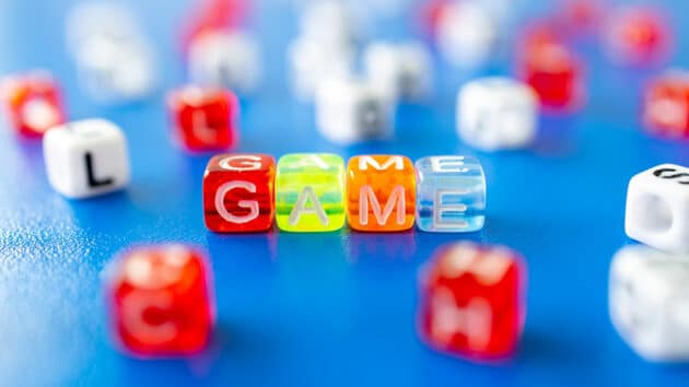 kelime-küpleri-renkler-mektup-çözme-oyunları-yardım-beyin