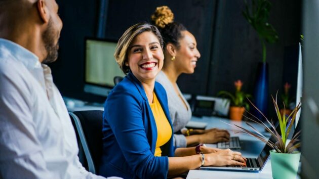 긍정적인 직장 문화 조성