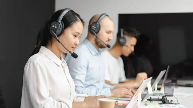Call-Center-Komunikacja-Rozmowa-Customer-Care-Service-Support-Work-Office