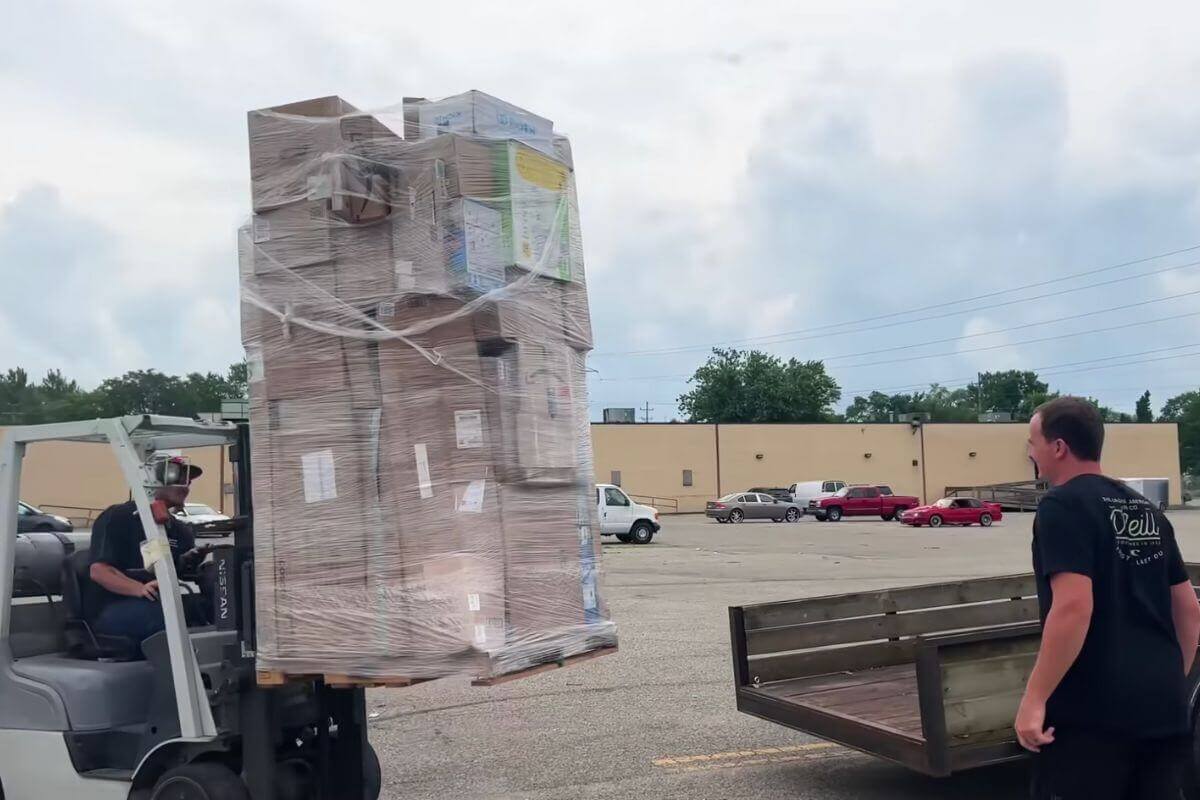 เจมี่และซาร่าห์พลิกพาเลท