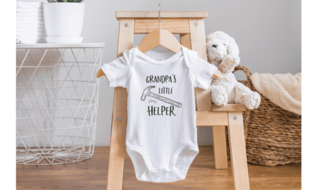 Panduan Utama untuk Kakek Onesies untuk Bayi Anda yang Menggemaskan