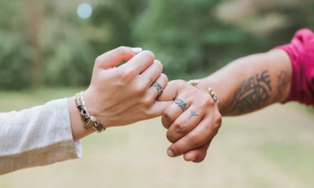 男性用バイキング ジュエリー: 強さとスタイルの象徴的なブレンド