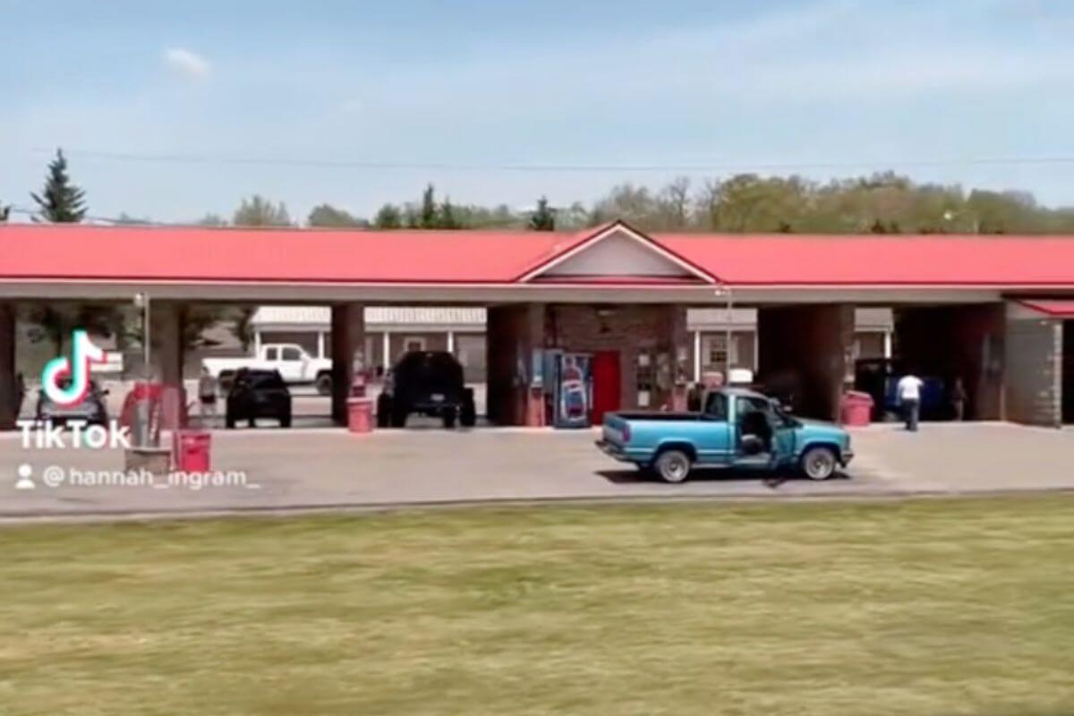 Hannah Ingram Autowäsche