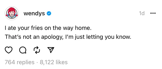 fire exemple de marcă - text pe fundal alb exemplu de marcă