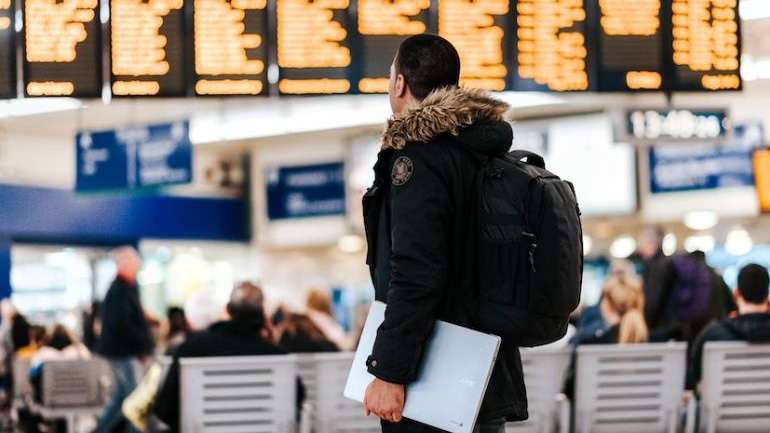 aeroporto-viaggio-volo-viaggio-affari-professionali-strategie di remarketing