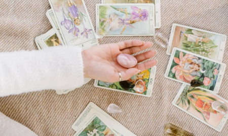 本物の霊能者とつながる – チャットで洞察とアドバイスを得る