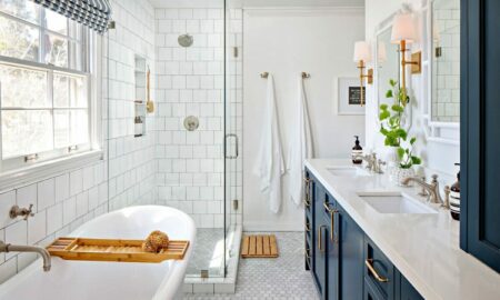 저렴한 예산으로 욕실을 개조하는 합리적인 방법