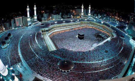 通过来自美国的经济实惠的副朝套餐体验终极精神之旅