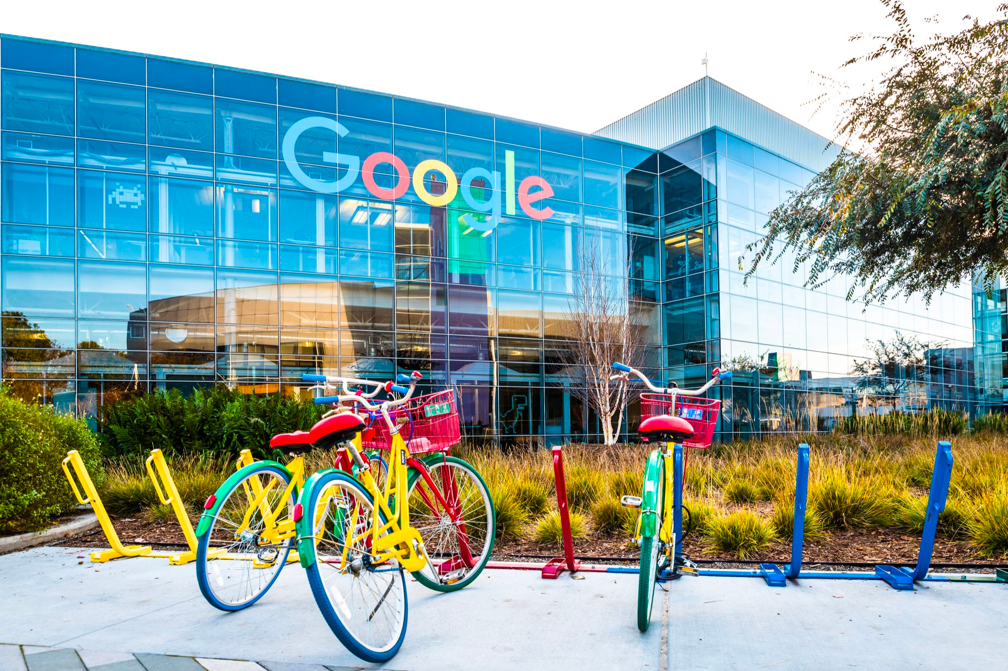 Google – najlepsze miejsce pracy – tożsamość marki