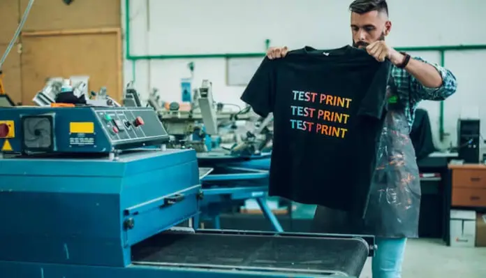 从各种服装选项中进行选择 - Tycoonstory |大亨故事媒体 Choose from various apparel options